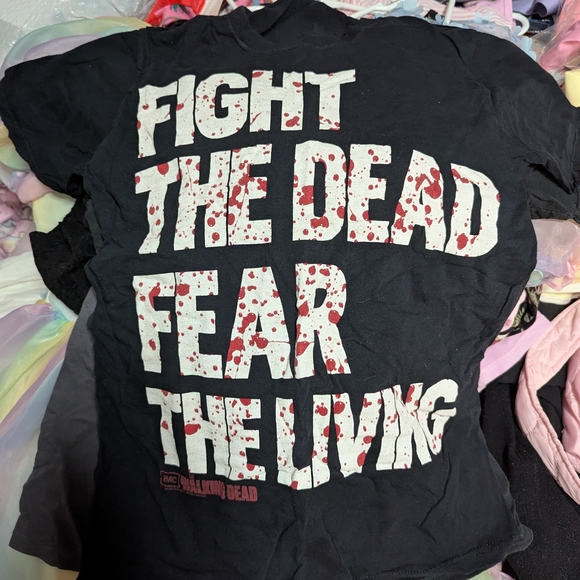 TWD Graphic Tee - Fight the Dead Fear the Living - Picture 1 of 1